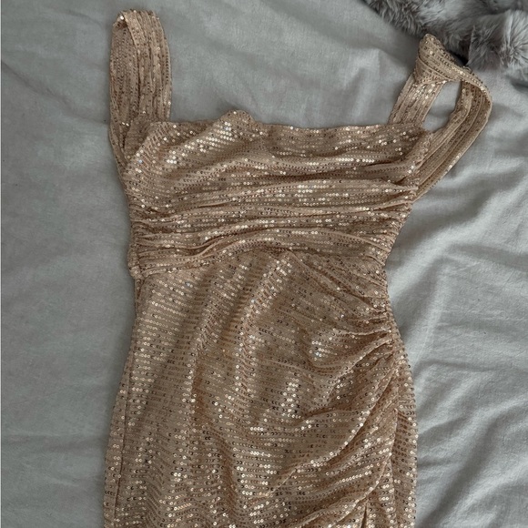 Lucy in the Sky Dresses & Skirts - Lucy in the sky gold dress